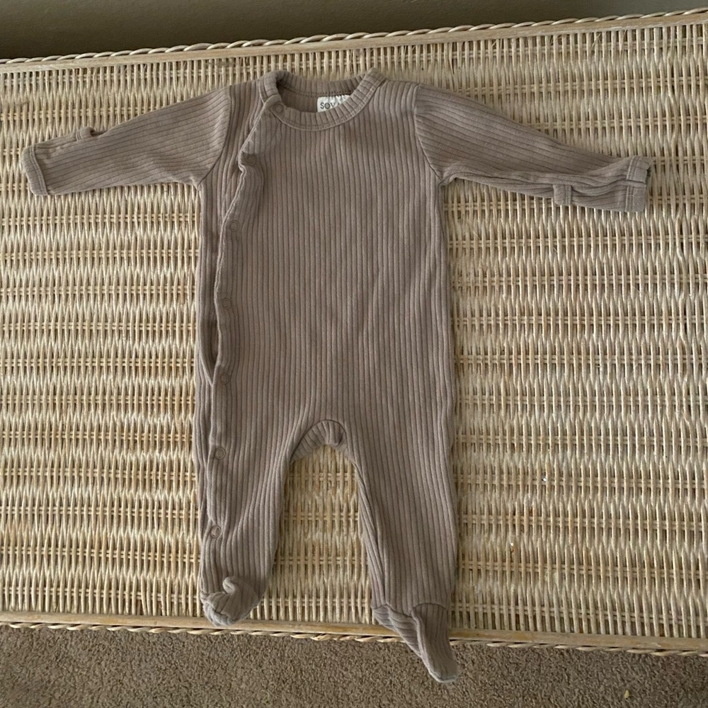 Sova organic taupe baby sleeper